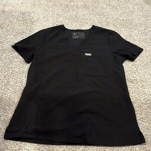 Slim Catarina One-Pocket Scrub Top